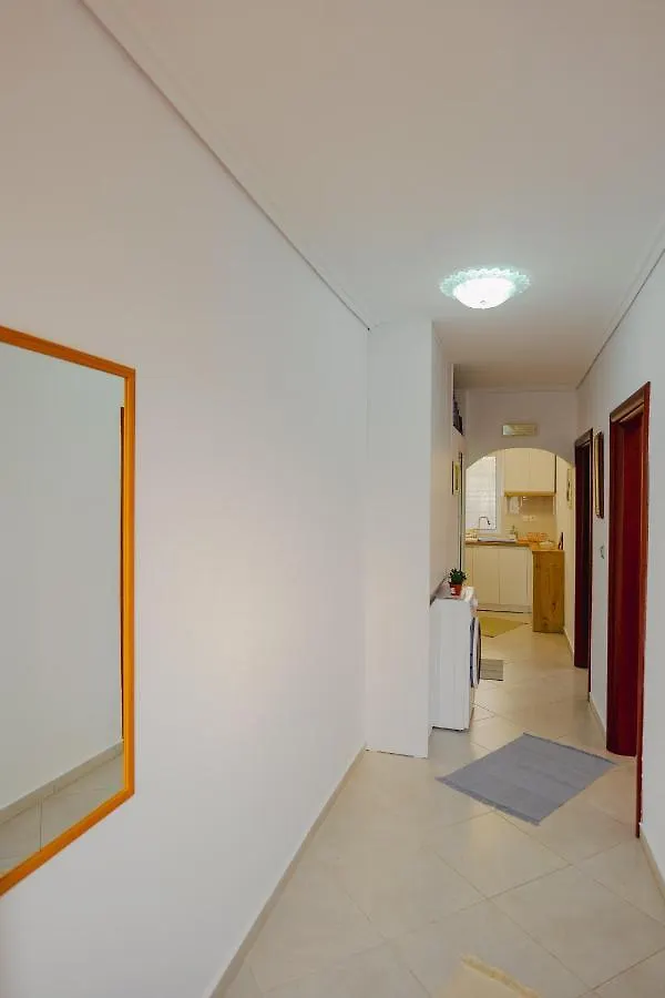 Downtown Boutique Villa Sarande Apartment